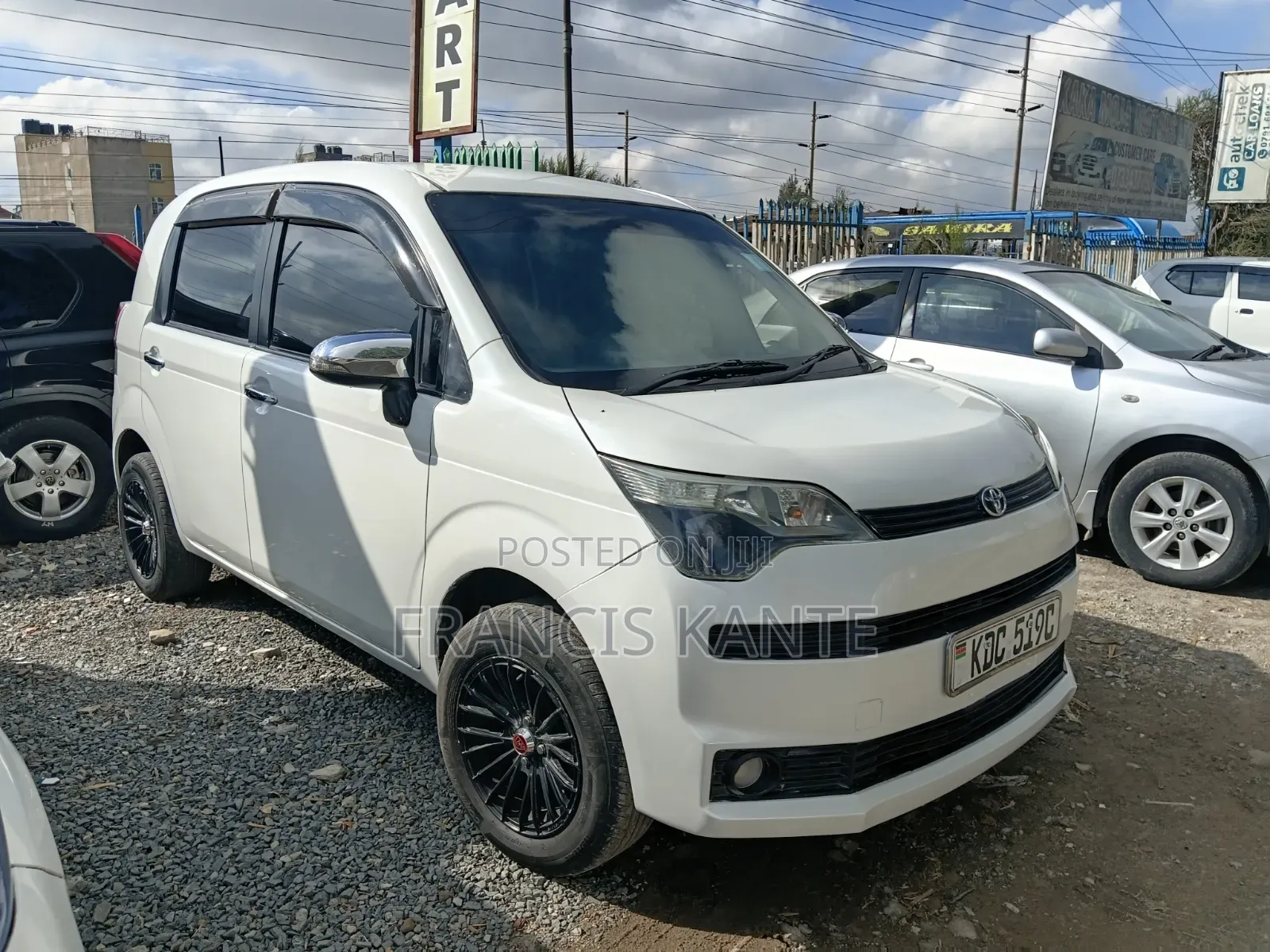Toyota Spade 2014 White