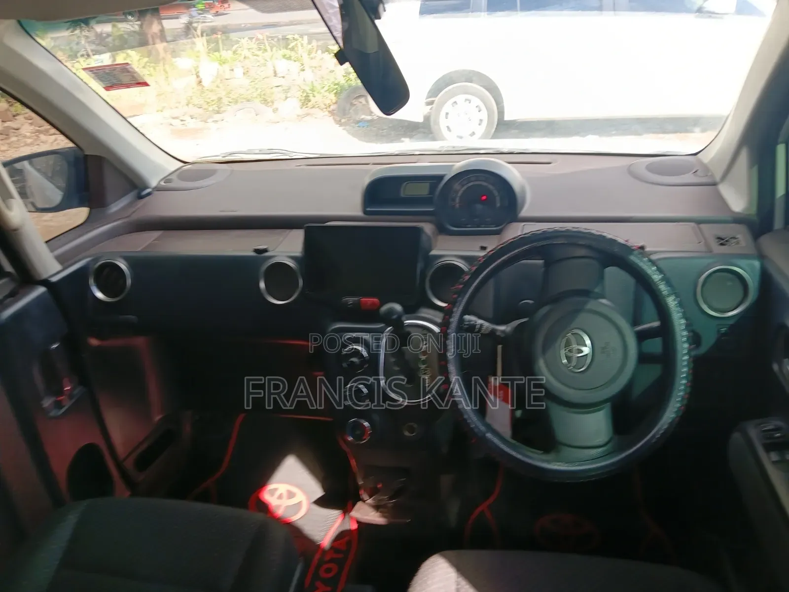 Toyota Spade 2014 White