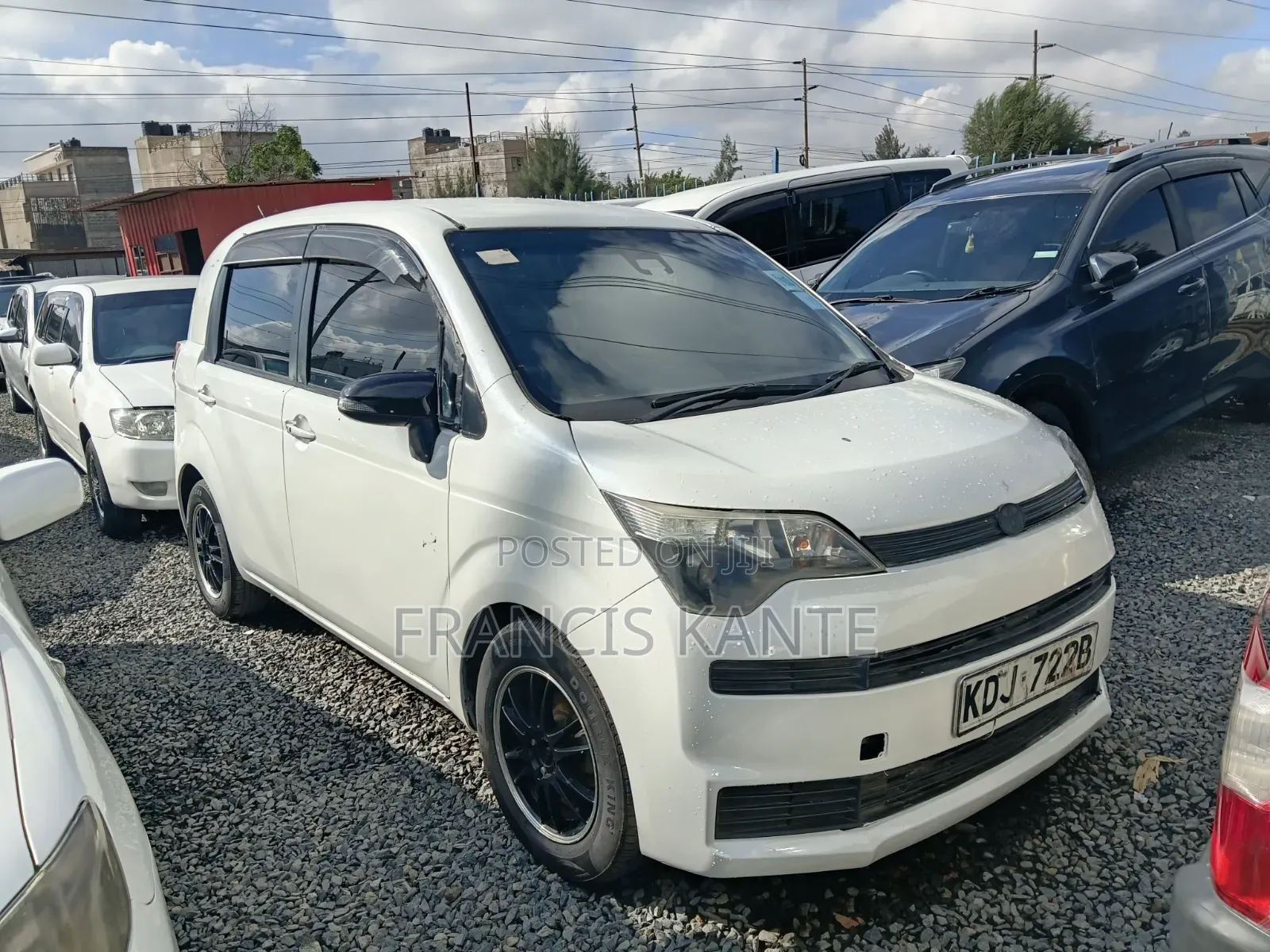 Toyota Spade 2013 White