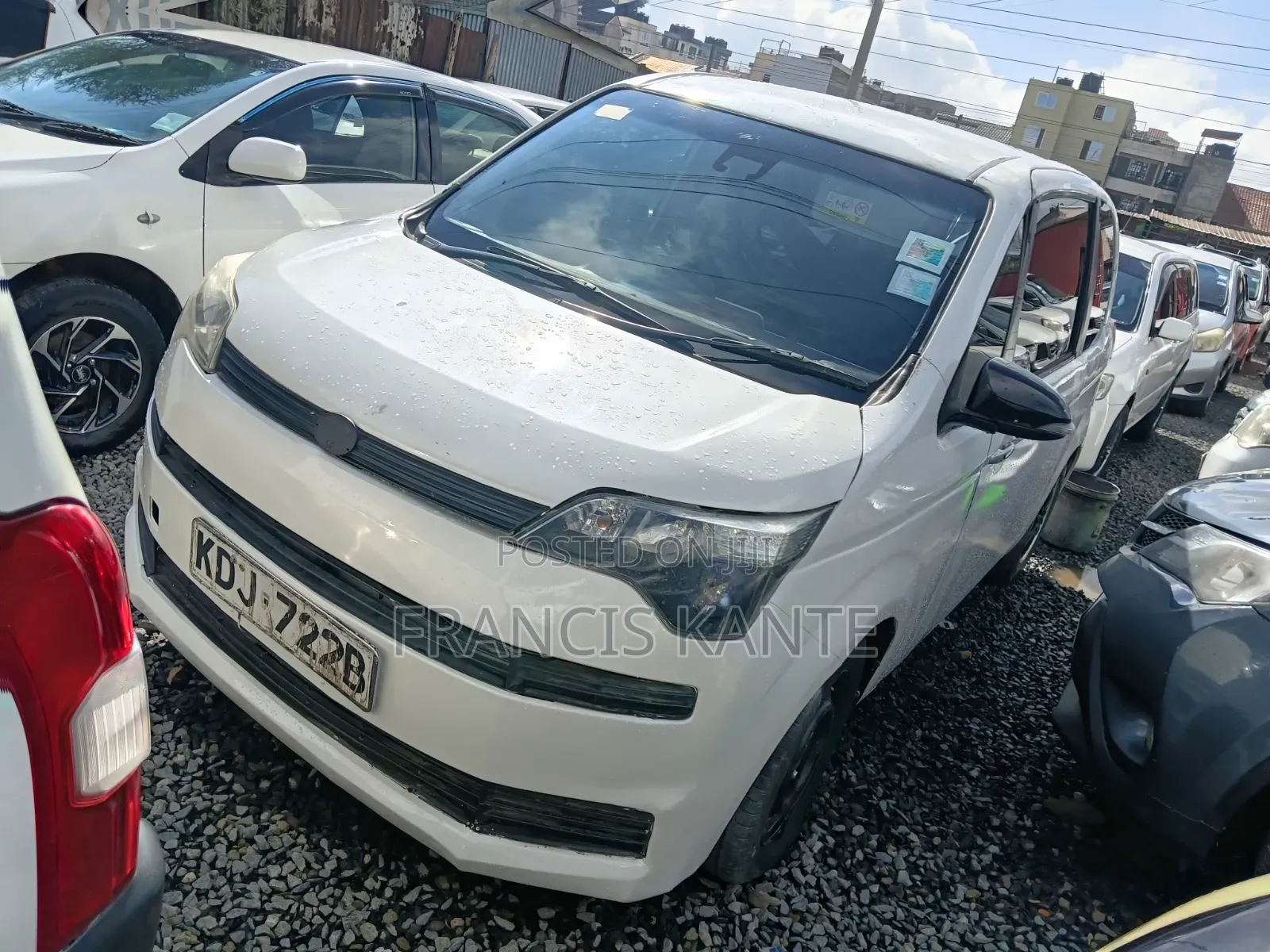 Toyota Spade 2013 White