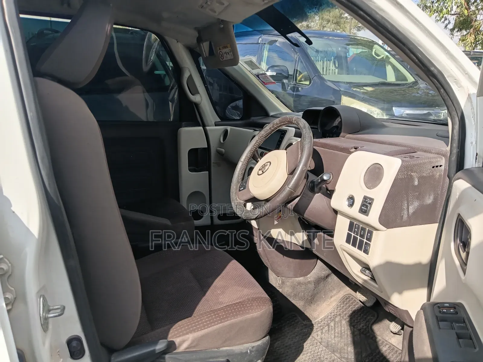 Toyota Spade 2013 White