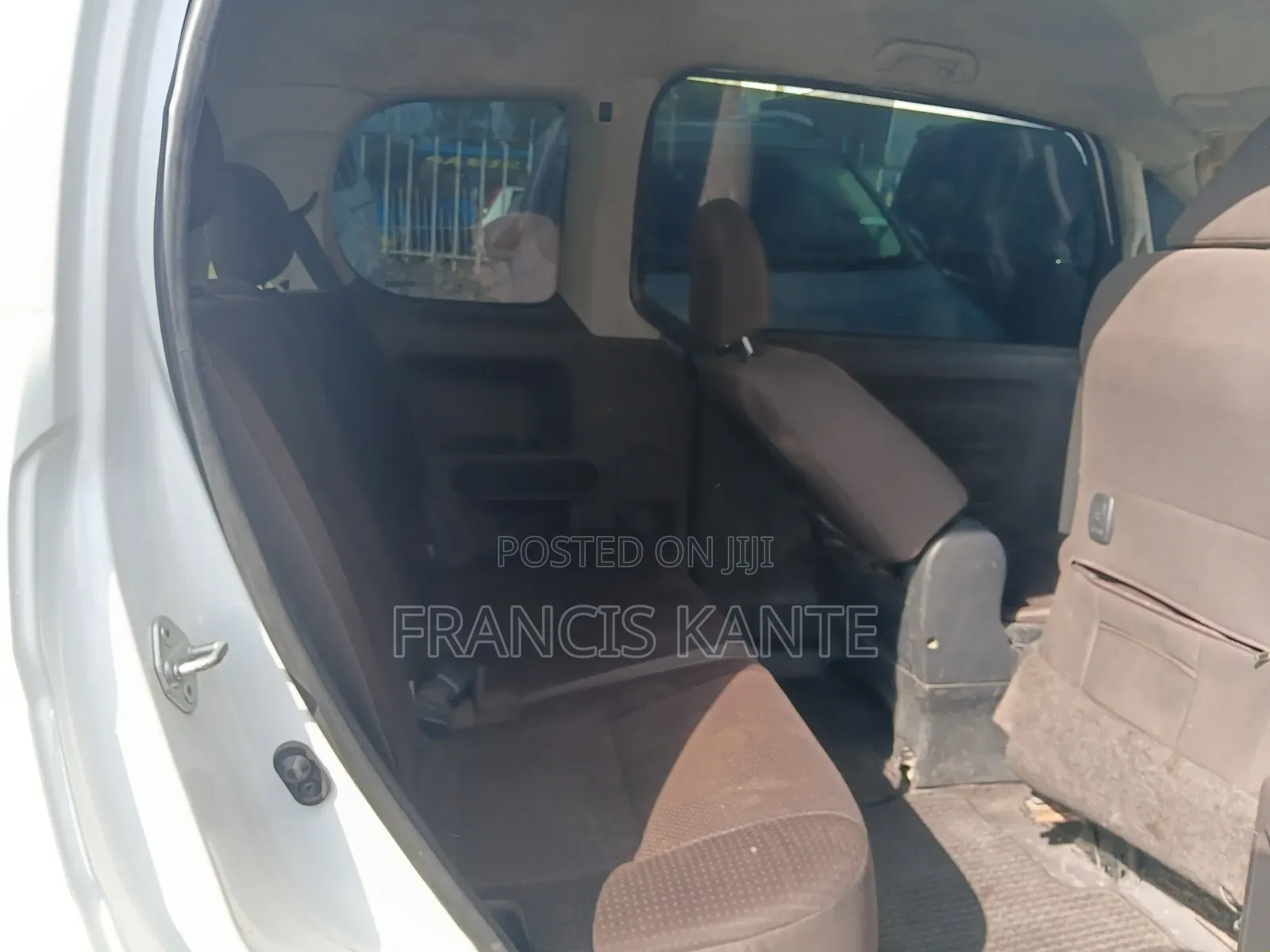 Toyota Spade 2013 White