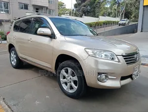 Toyota Vanguard 2012 Gold