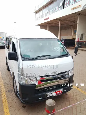 Toyota HiAce 2018 White