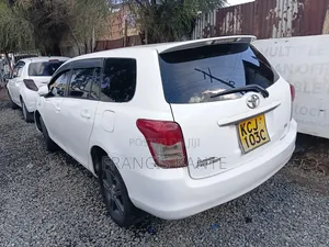 Toyota Corolla Fielder 2012 White