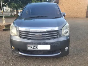 Toyota Noah 2012 Black