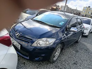 Toyota Auris 2010 Blue