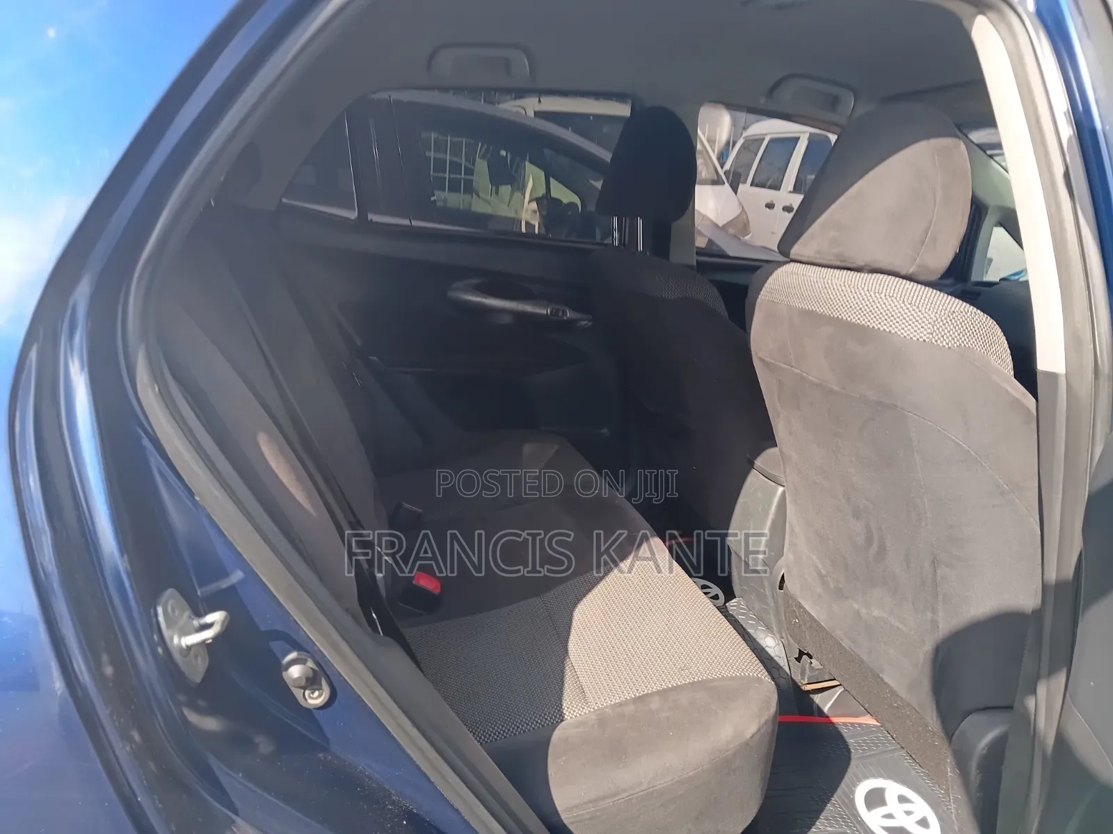 Toyota Auris 2010 Blue