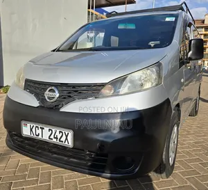 Nissan NV200 2011