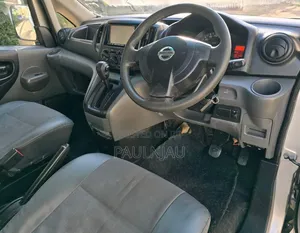 Nissan NV200 2011