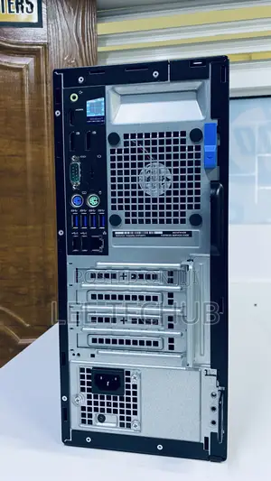 Desktop Computer Dell Optiplex 7050 8GB Intel Core i5 SSD 256GB
