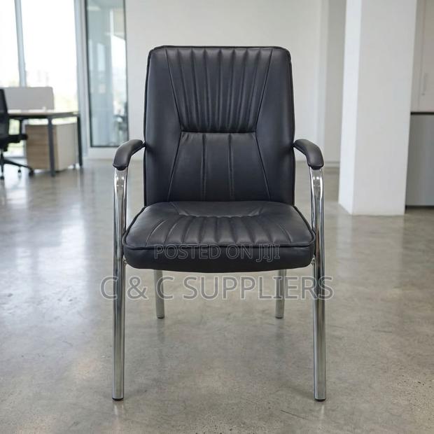 Leather Conference Chair With Armrest - thumbnail 18