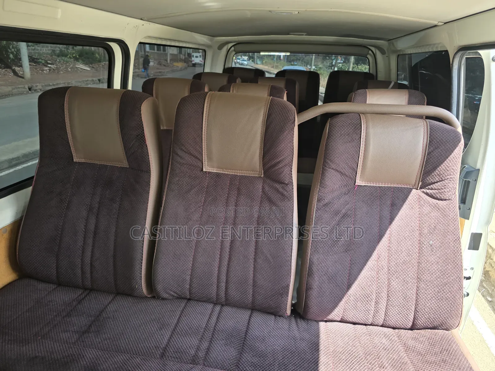 Toyota HiAce 2019 White