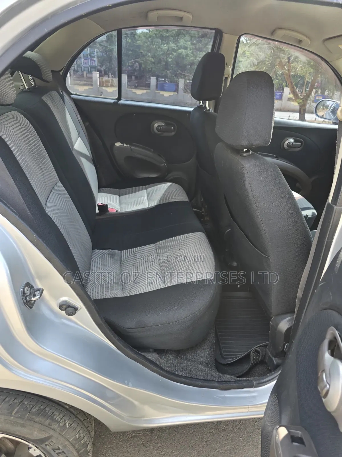 Nissan March 1.2 FWD 2009 Silver