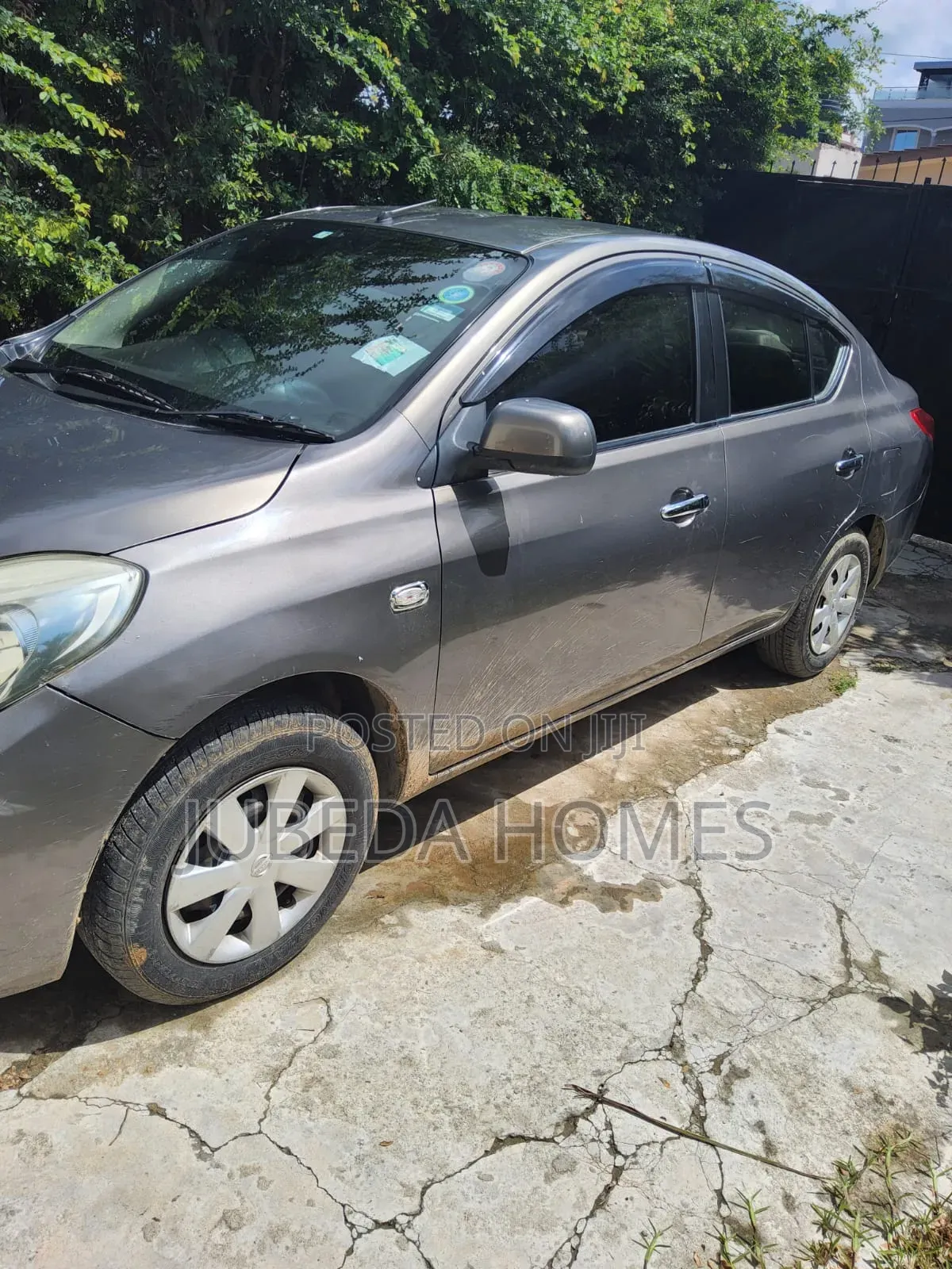 Nissan Latio 1.2 2013 Gray
