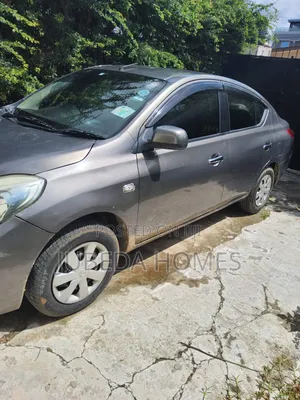 Nissan Latio 1.2 2013 Gray