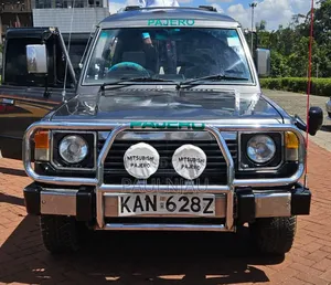 Mitsubishi Pajero Junior 1998