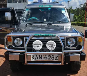 Mitsubishi Pajero Junior 1998