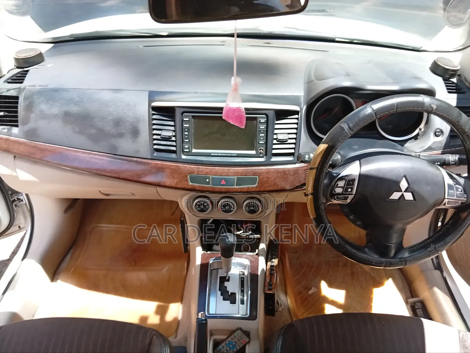 Mitsubishi Galant 2008 White
