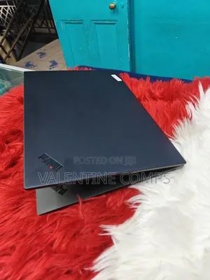 Laptop Lenovo 32GB Intel Xeon SSD 512GB