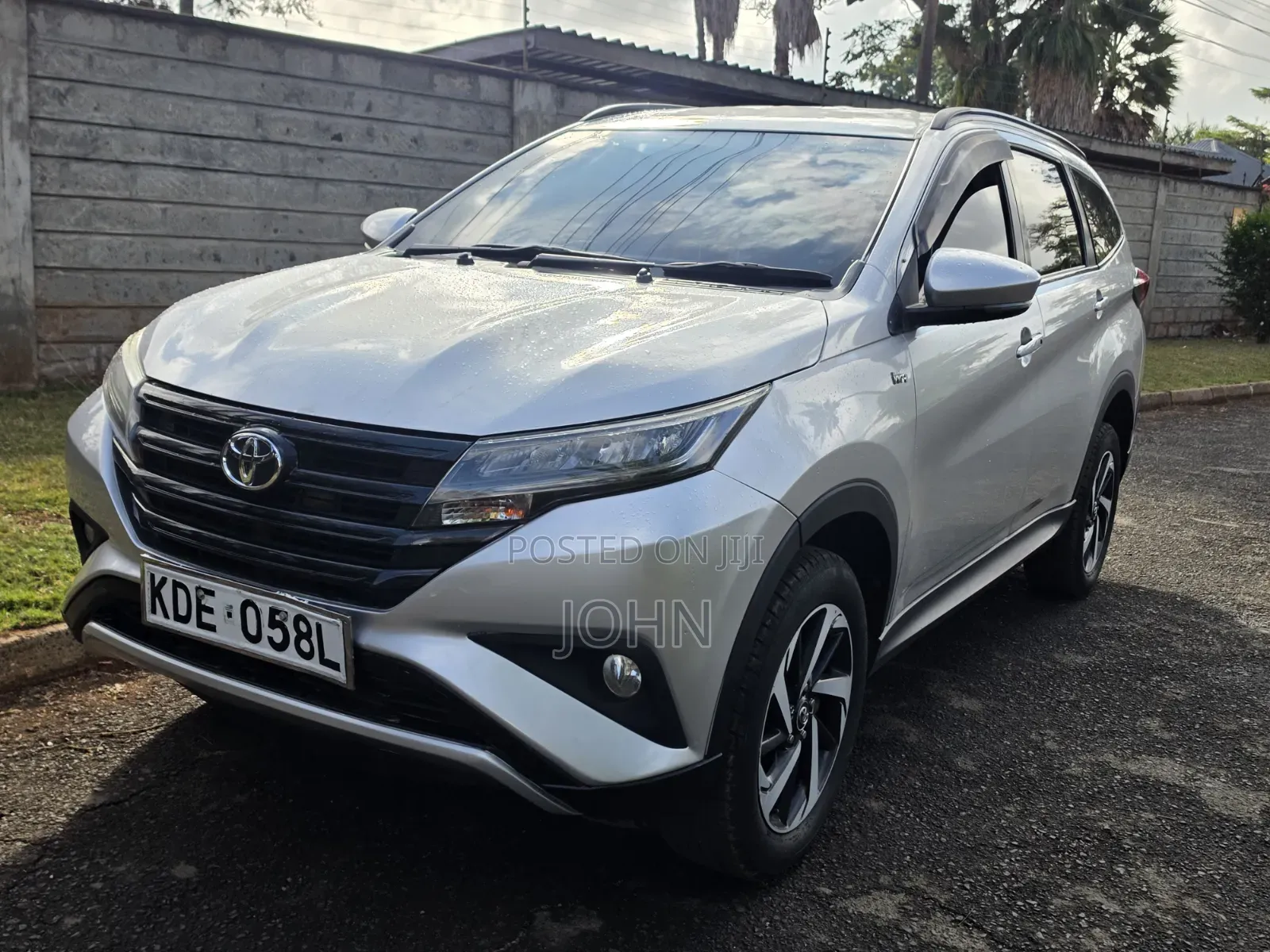 Toyota Rush 1.5 RWD 2021 Silver