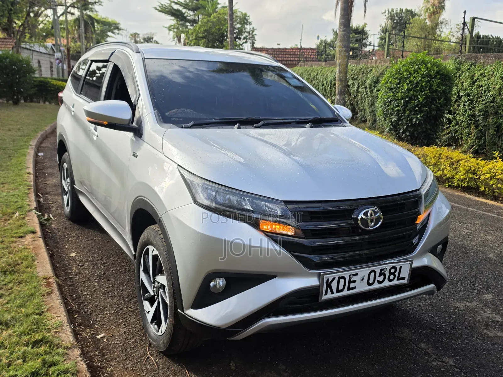 Toyota Rush 1.5 RWD 2021 Silver