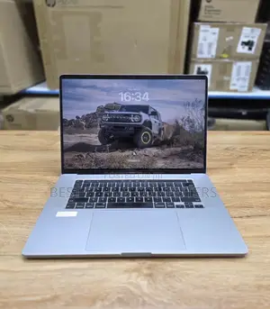 Laptop Apple MacBook Pro 2019 32GB Intel Core i9 SSD 512GB
