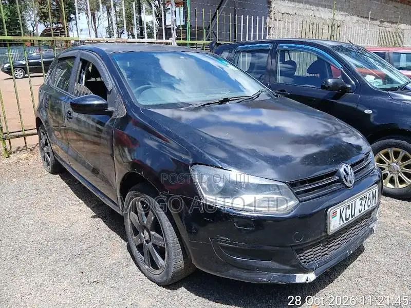 Volkswagen Polo 2011 Black