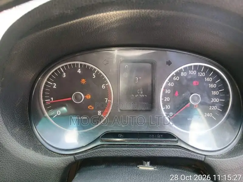 Volkswagen Polo 2011 Black