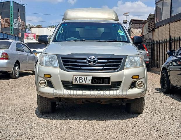 Toyota Hilux - main view