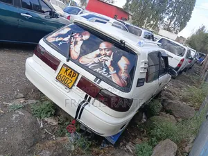 Toyota Starlet 1999 White