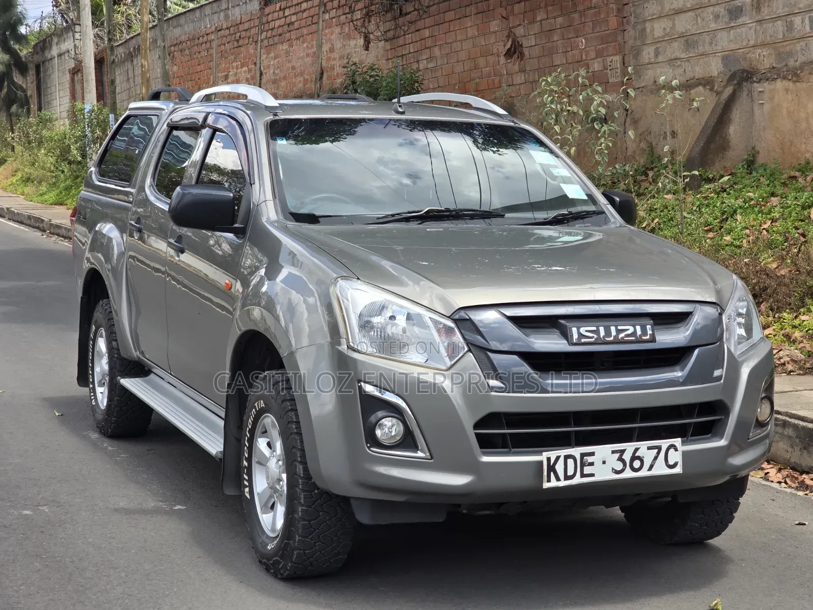 Isuzu D-MAX 2022 Gray