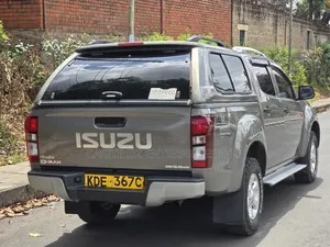 Isuzu D-MAX 2022 Gray