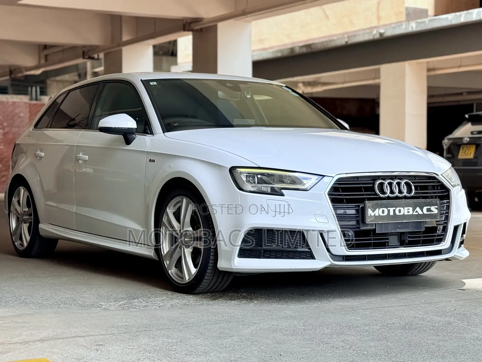 Audi A3 2019 Pearl