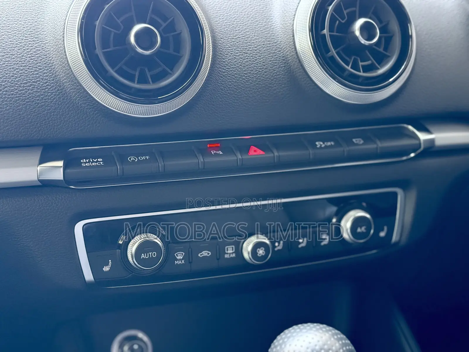 Audi A3 2019 Pearl