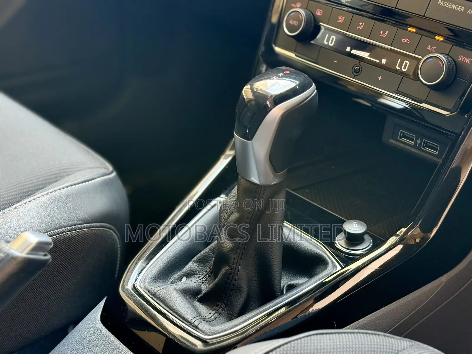 Volkswagen T-Cross 2020 Black