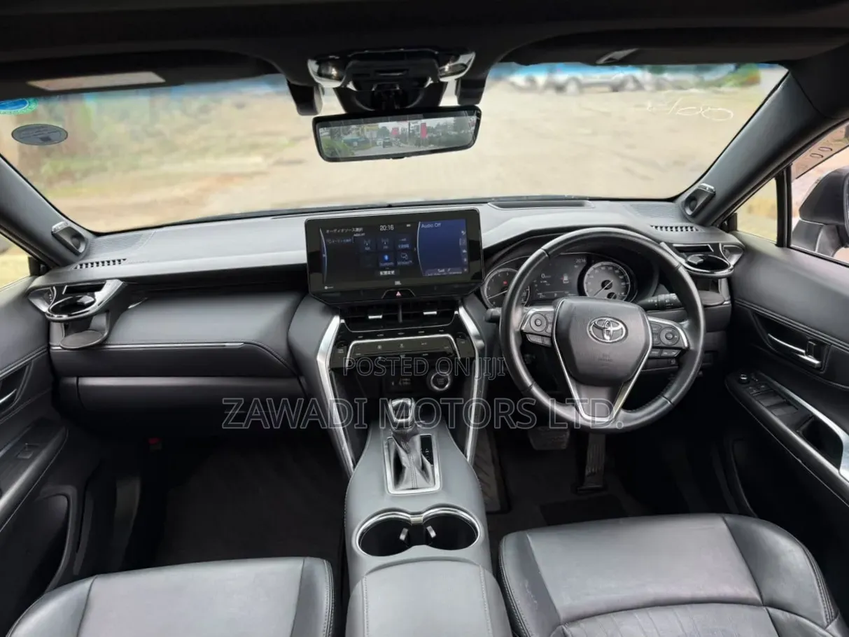 Toyota Harrier 2.0 2020 Black