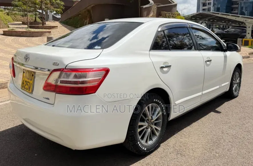 Toyota Premio 2014 White