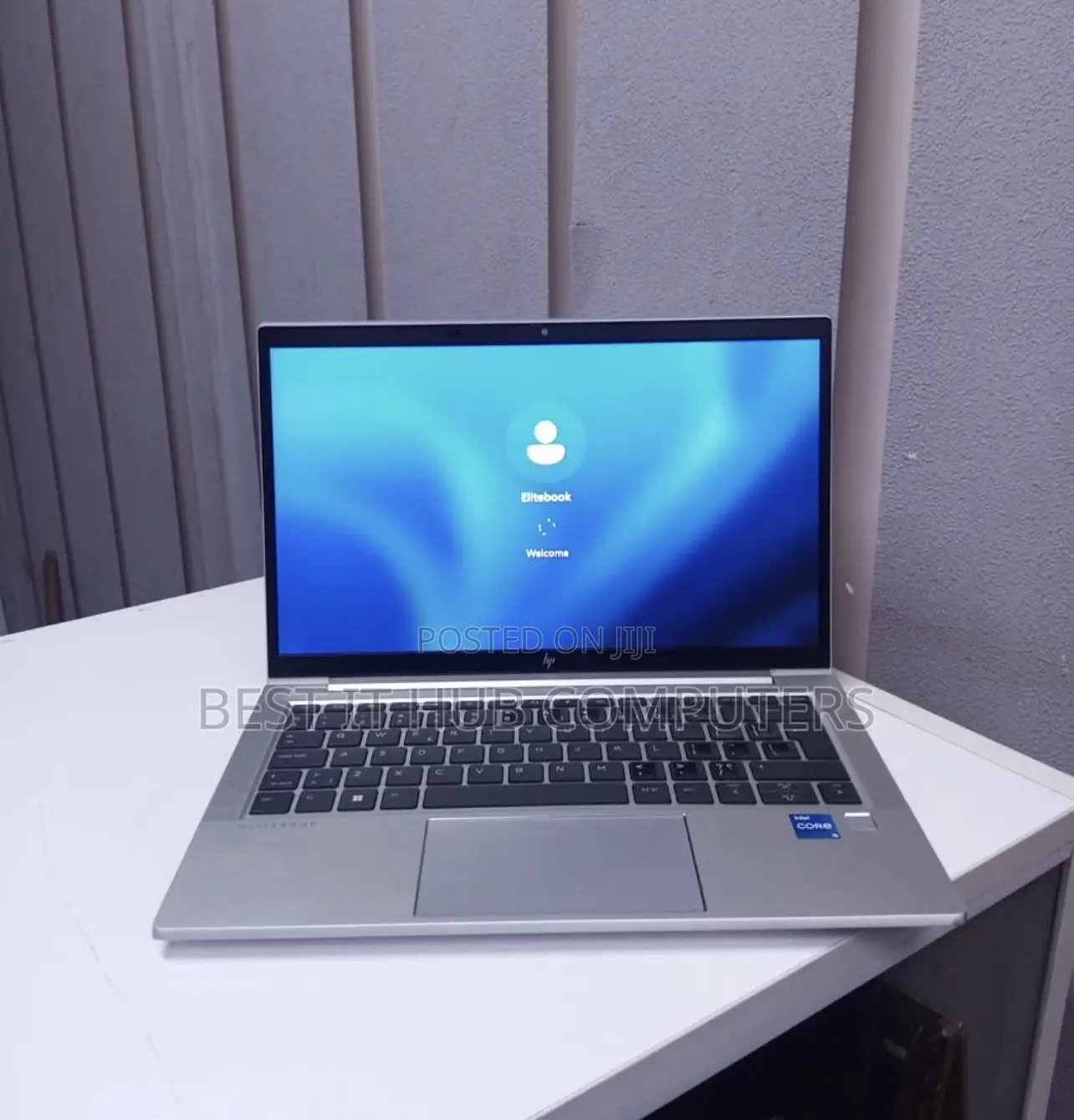 Laptop HP EliteBook 830 G8 16GB Intel Core i7 SSD 512GB