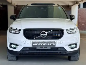 Volvo XC40 2019 Pearl