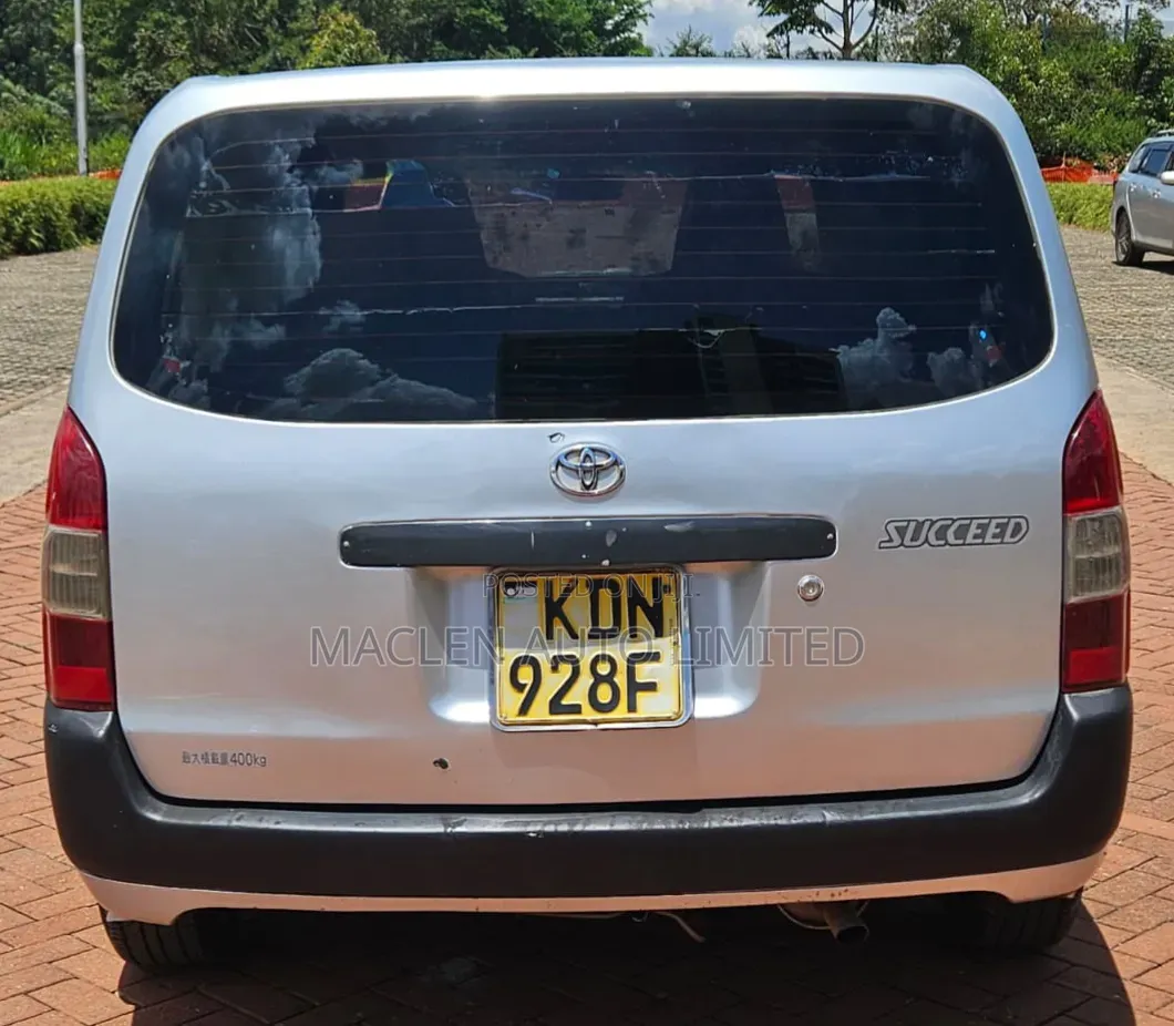 Toyota Succeed 2017 Silver