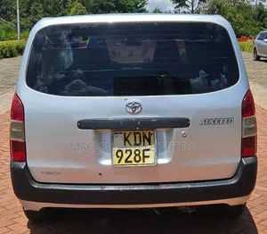 Toyota Succeed 2017 Silver