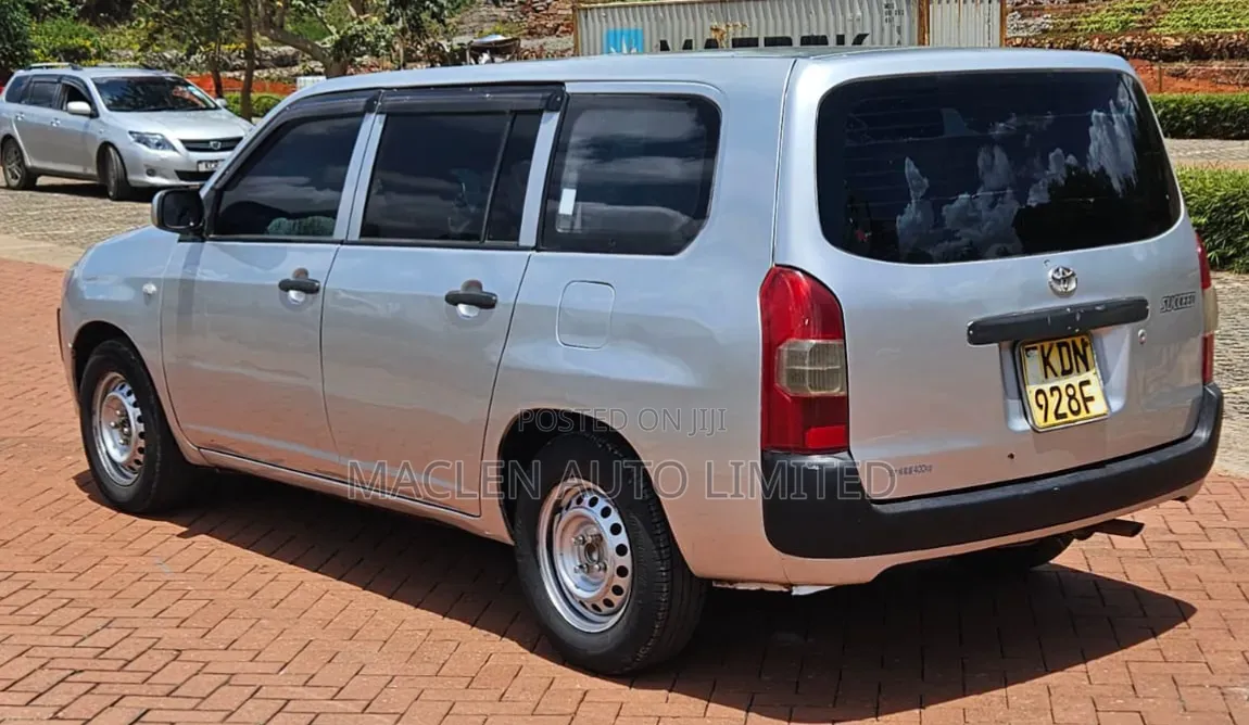 Toyota Succeed 2017 Silver