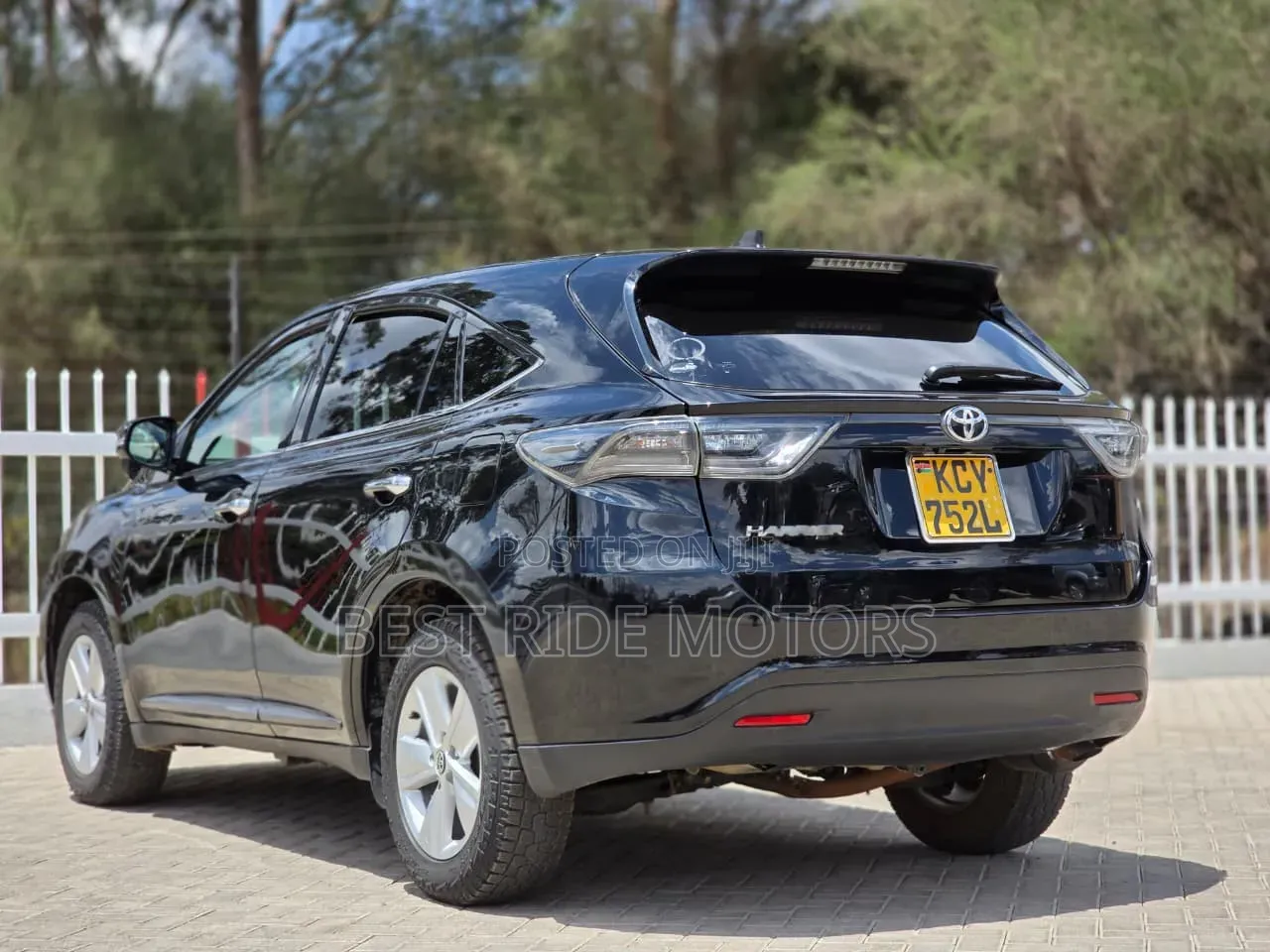 Toyota Harrier 2.0 2014 Teal