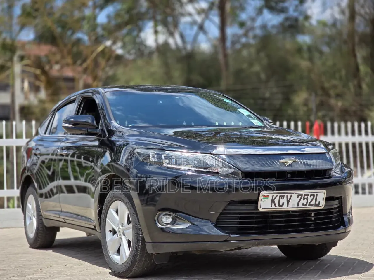 Toyota Harrier 2.0 2014 Teal