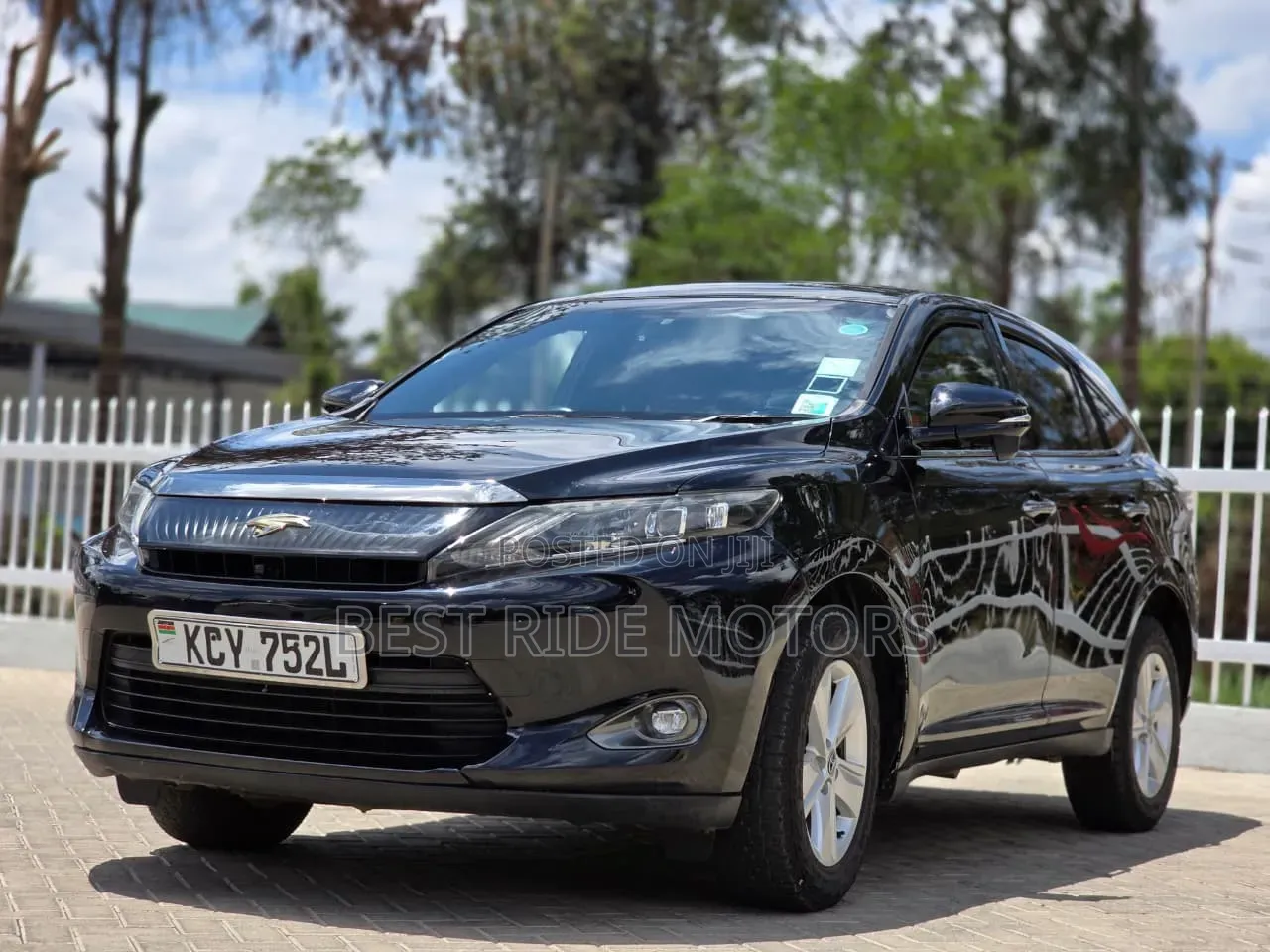 Toyota Harrier 2.0 2014 Teal