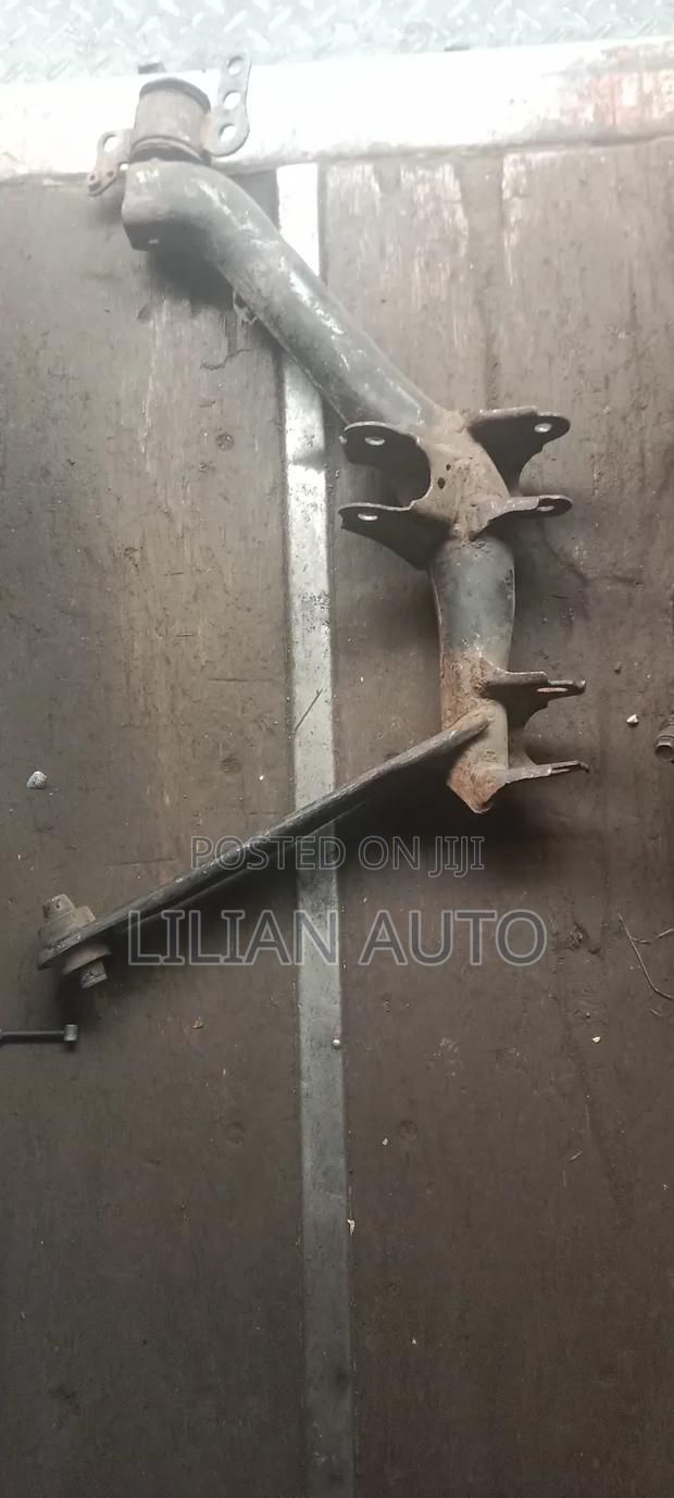 NZE,wish 4wd Rear Arm - main view