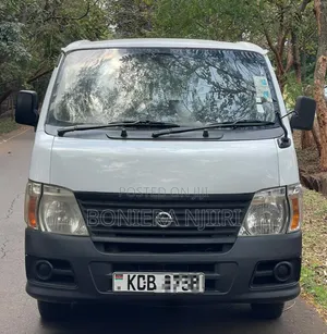 Nissan Caravan (Urvan) 2008 White