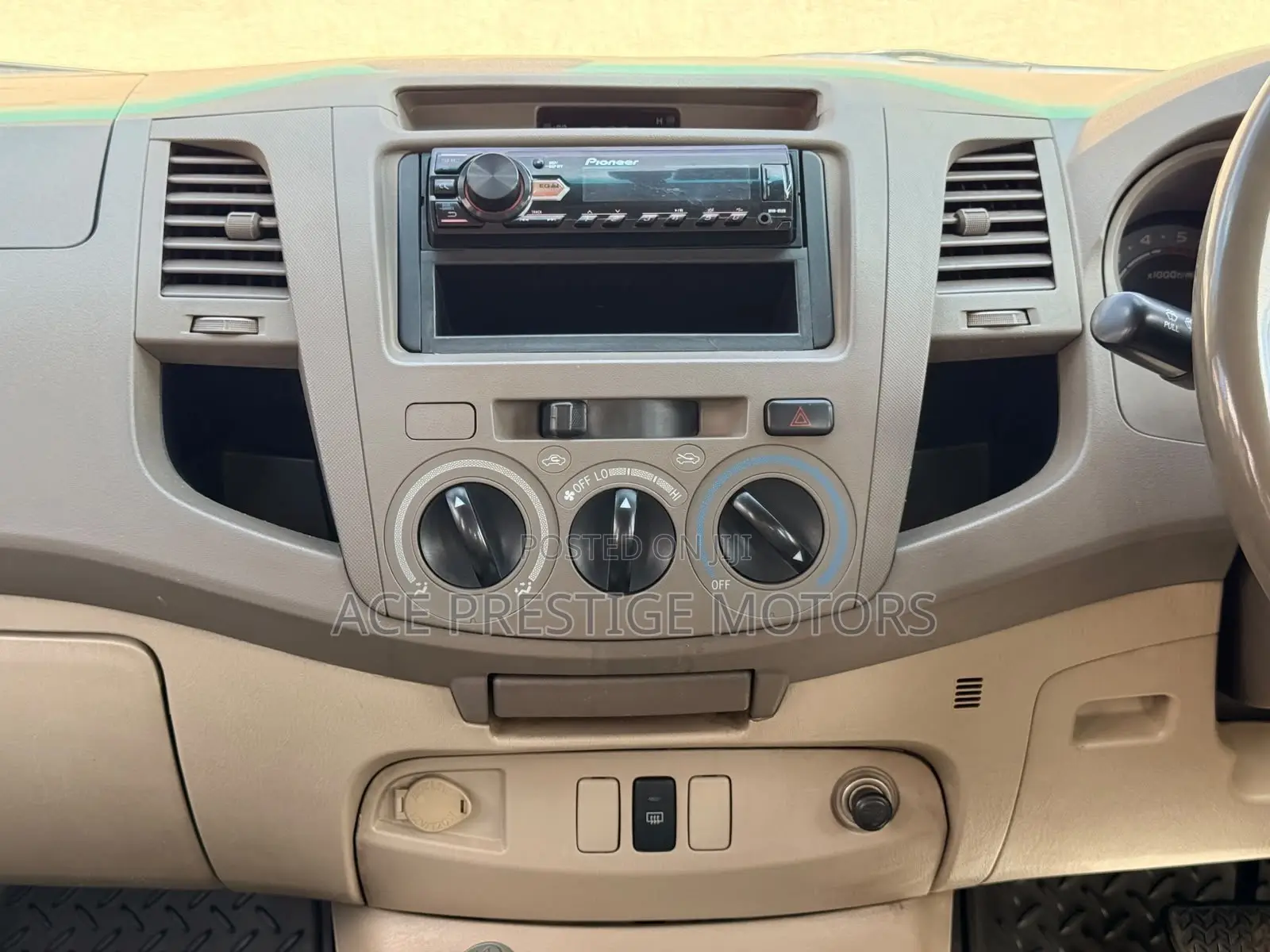 Toyota Hilux 2007 Black