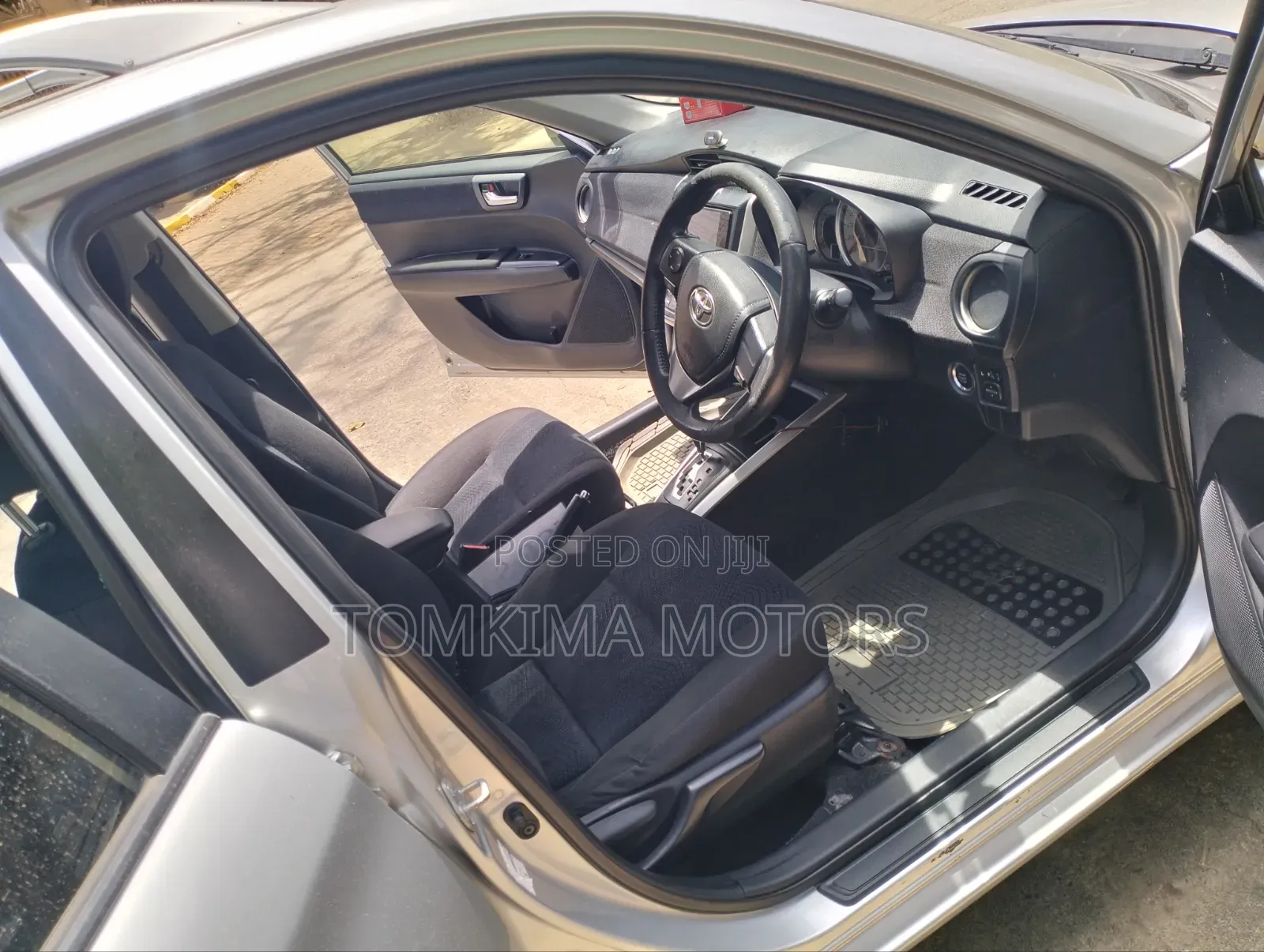 Toyota Corolla Fielder 2014 Silver